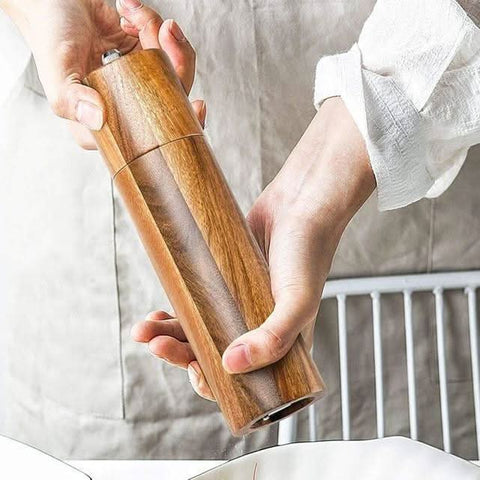 Hometal Gewürzmühle aus Holz